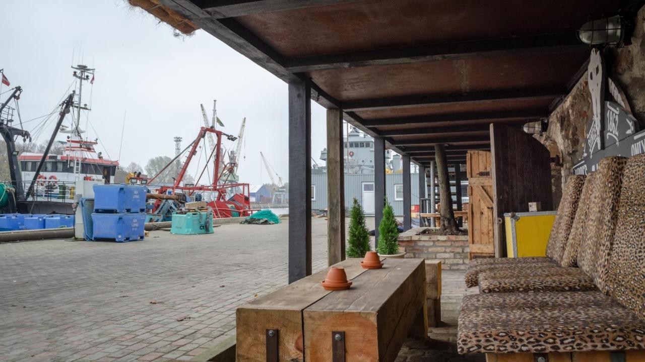Appartamento Fontaine Mansion Liepāja Esterno foto